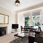 Victoria Apartments