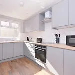 Modern Queens Quarter Townhouse 1