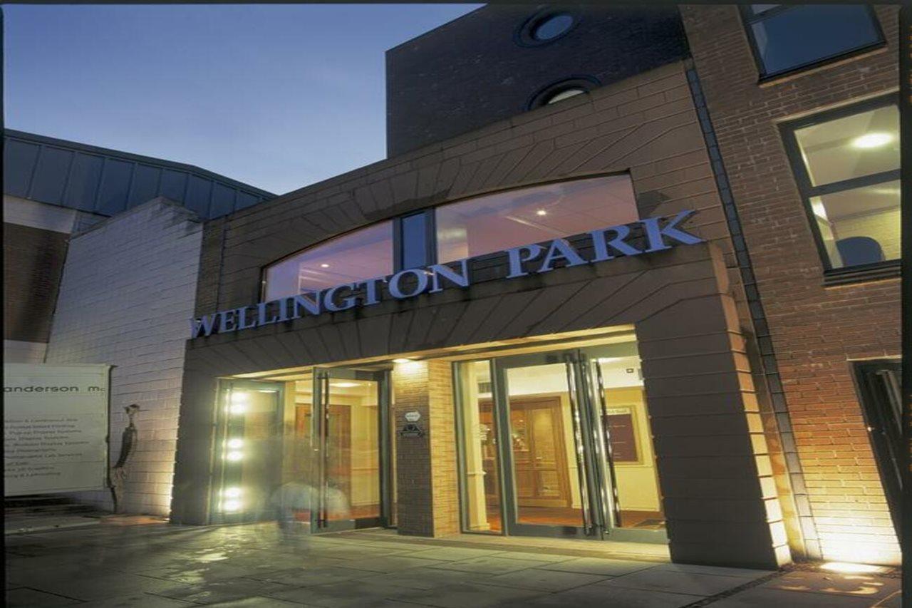 Wellington Park 3*