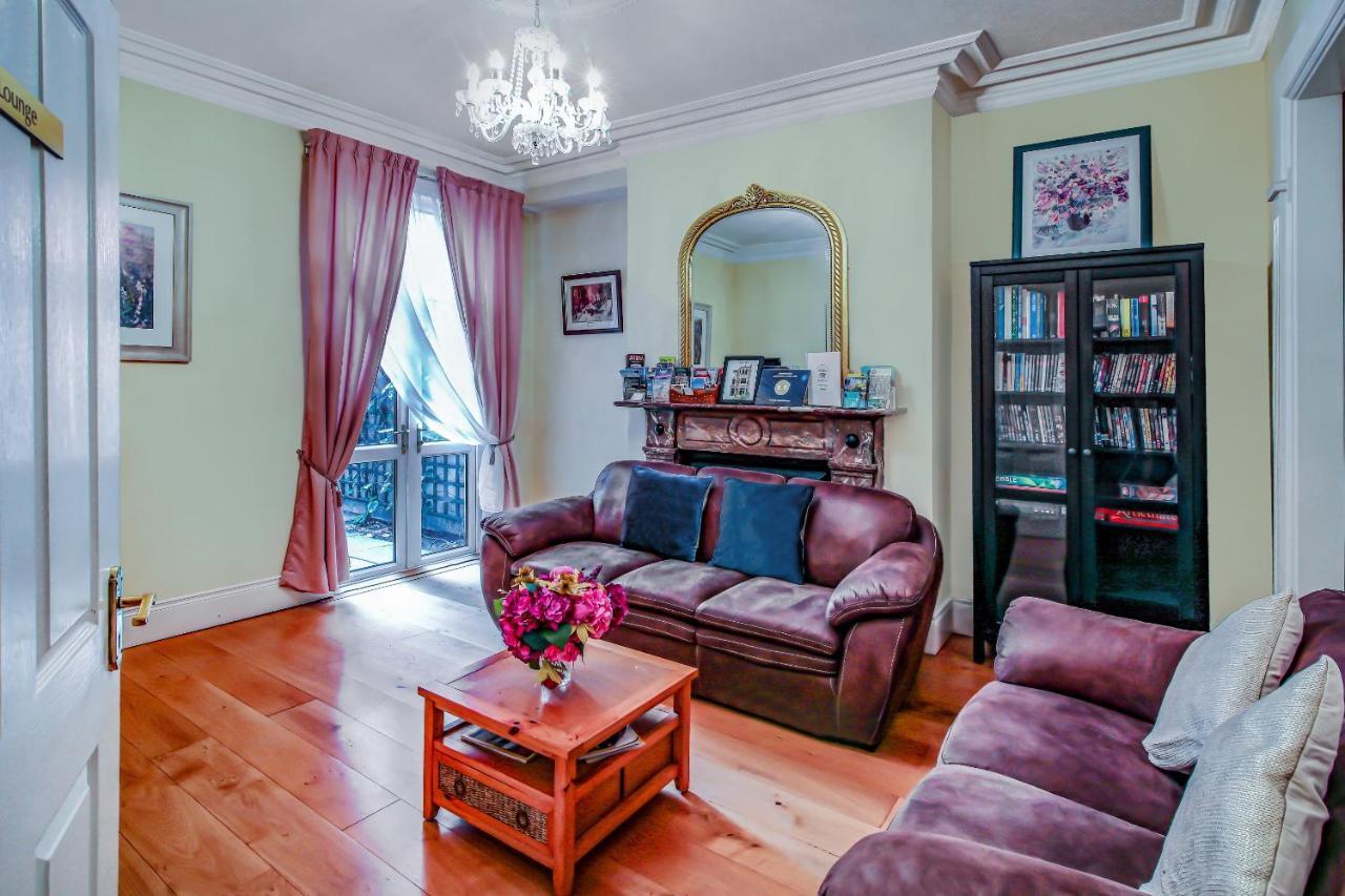 Guest house Avenue House