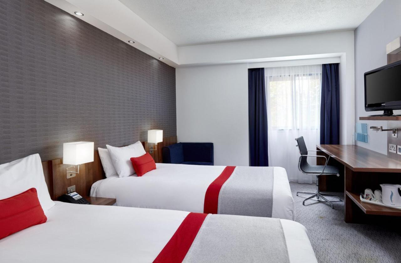 Express By Ihg Hotel