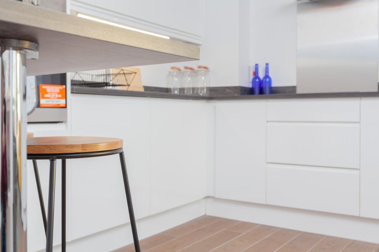 Cosy And Modern Heart Of *