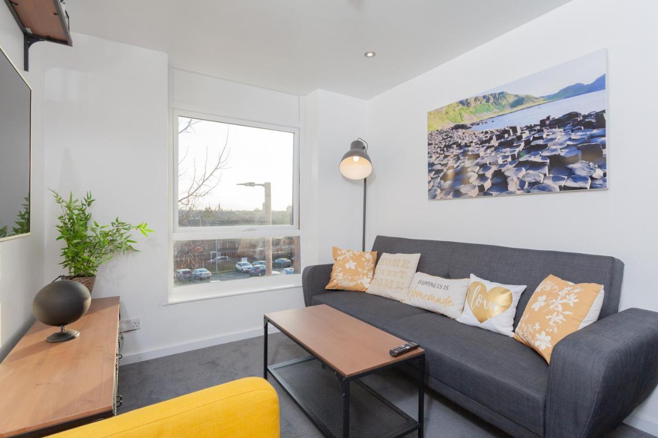 Cosy And Modern Heart Of Apartment Belfast