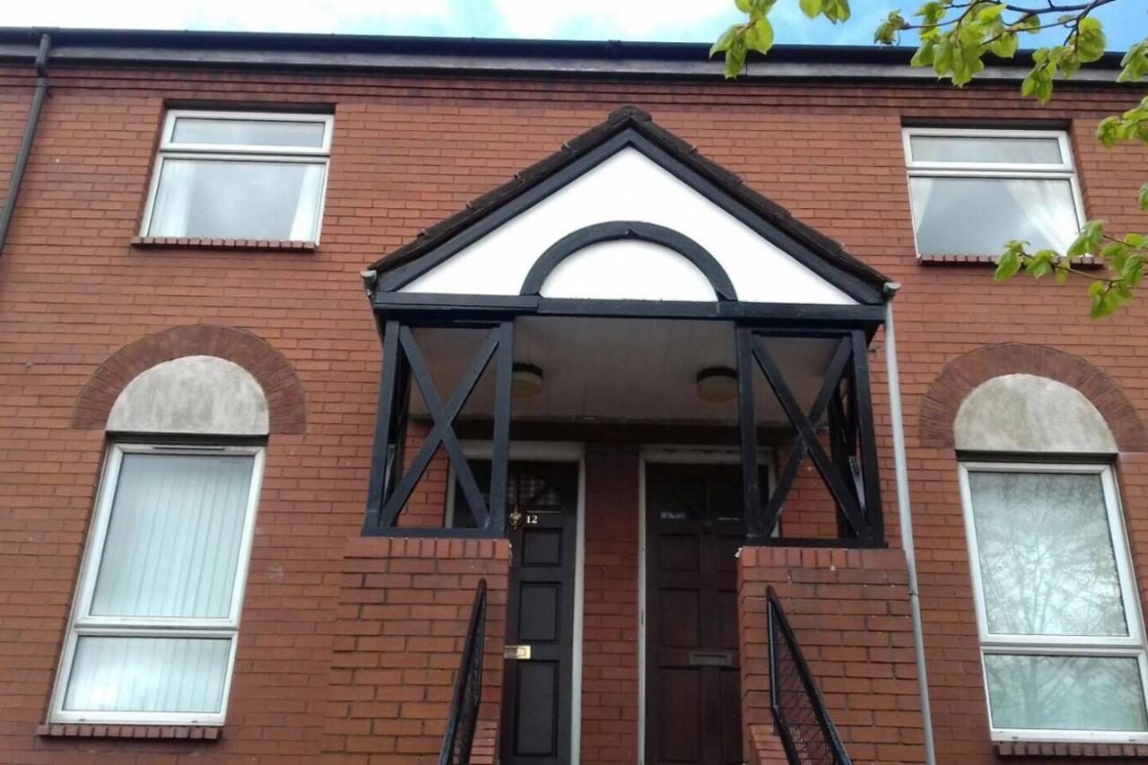 Prime Location - Newly Refurbished Apartment *