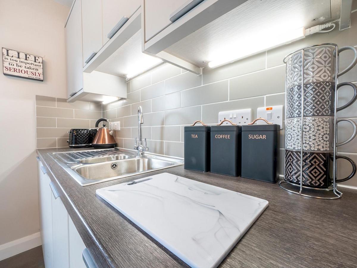 Pass The Keys Luxurious 1br In Prime Location With Amenities