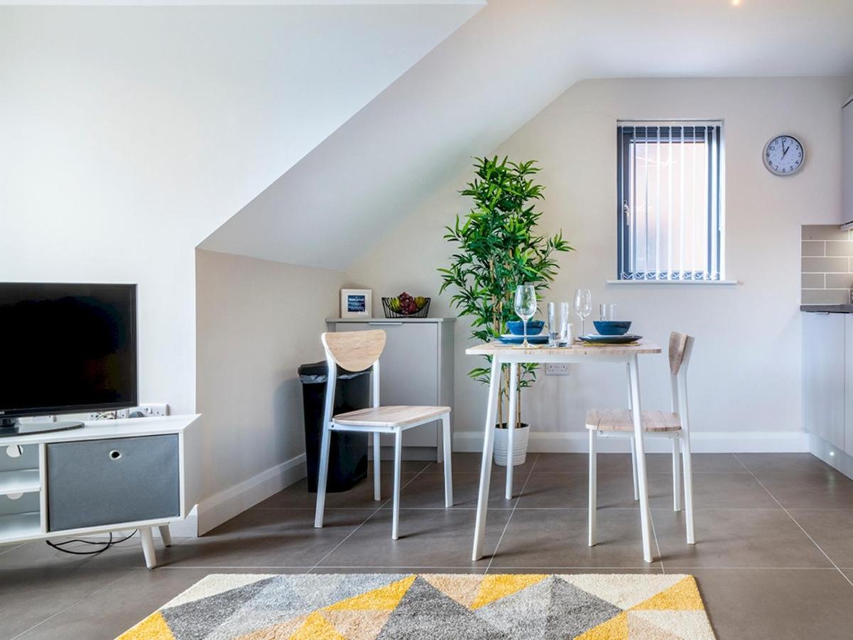 Apartment Pass The Keys Luxurious 1br In Prime Location With Amenities *