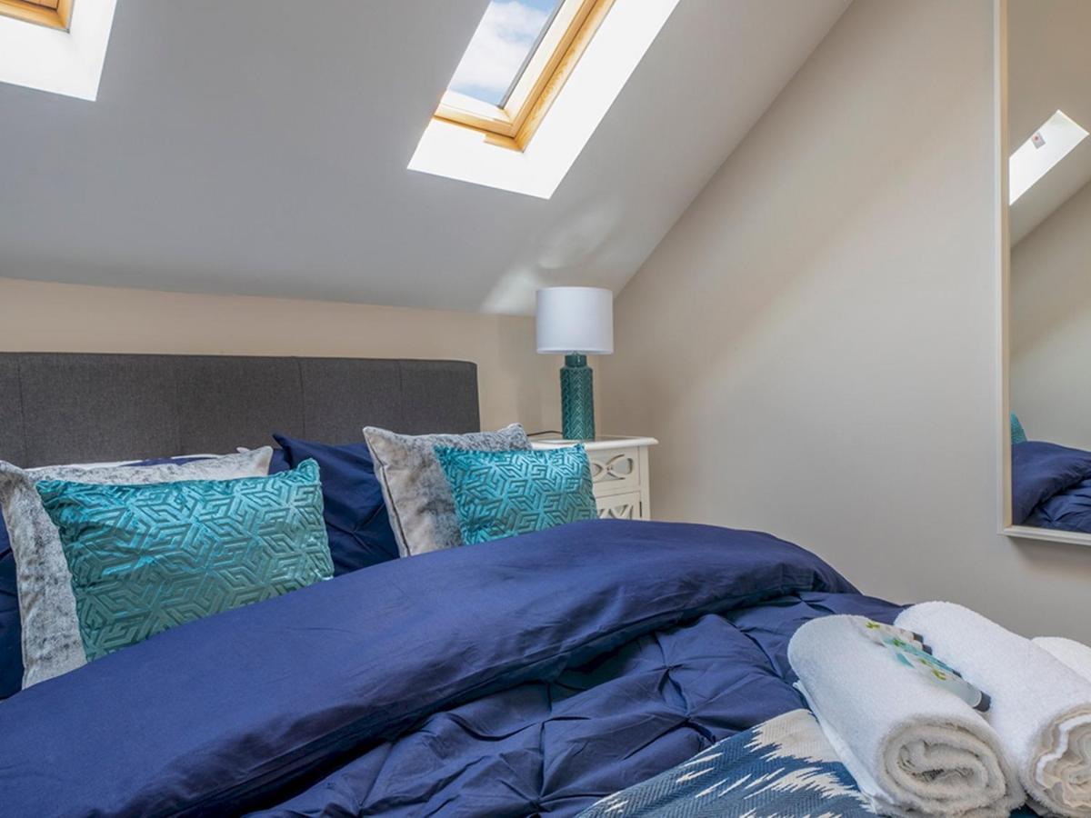 Apartment Pass The Keys Luxurious 1br In Prime Location With Amenities Belfast