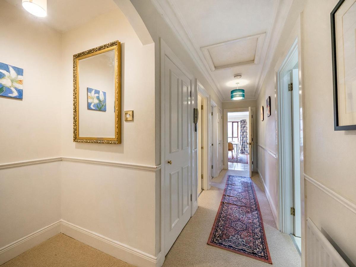 Apartment Pass The Keys Stunning 3 Bedroom Leafy South With Lots Nearby
