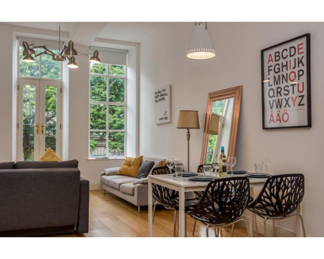 Fitzrovia Apartment *