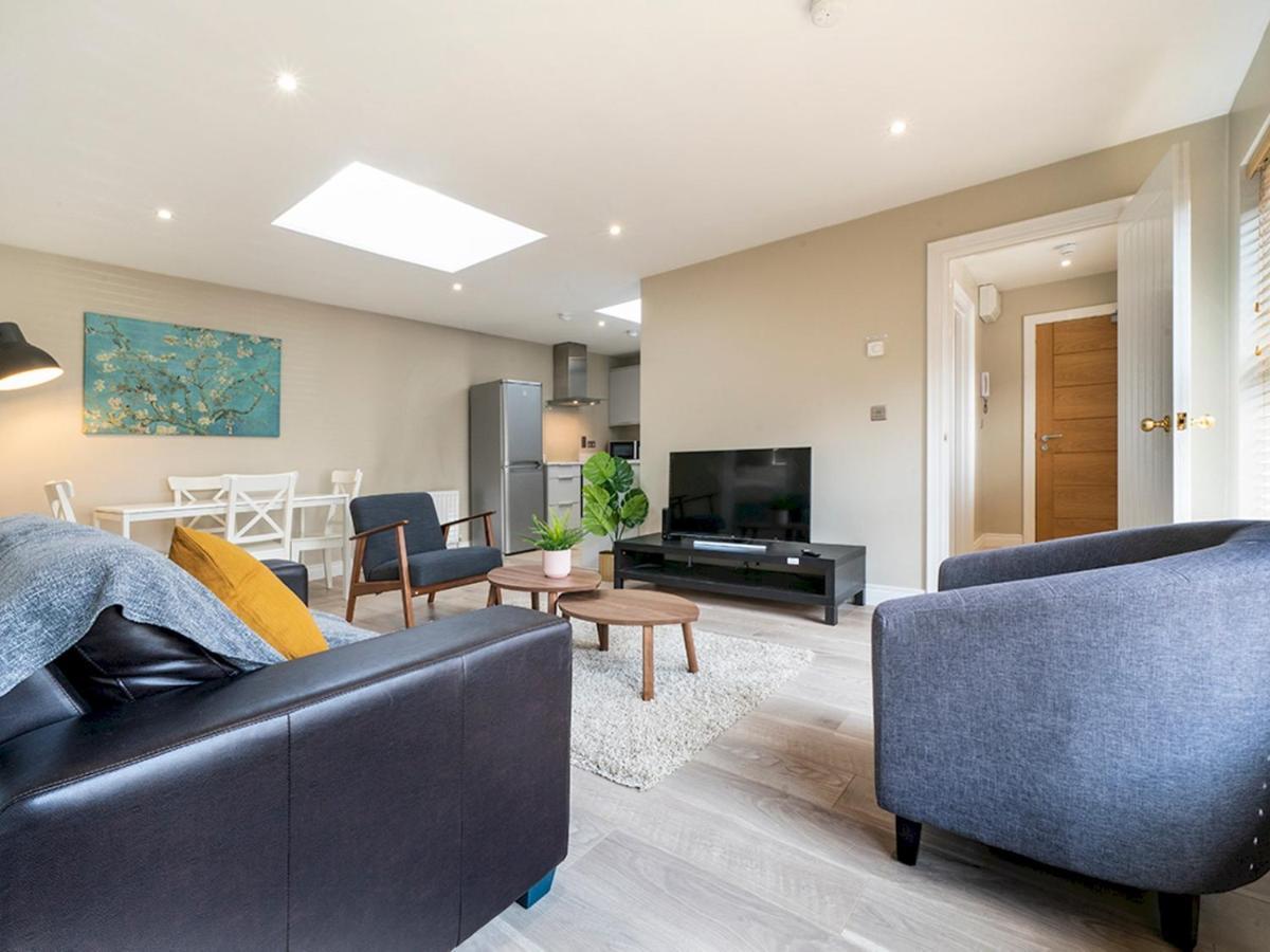 Pass The Keys Stunning 2br Apt In Fab Location With Top Amenities Apartment