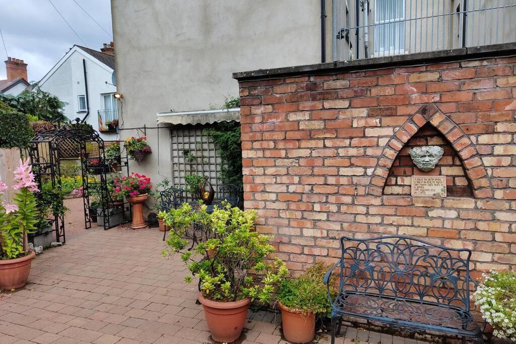 Bt 9 Granny Flat & Walled Garden *