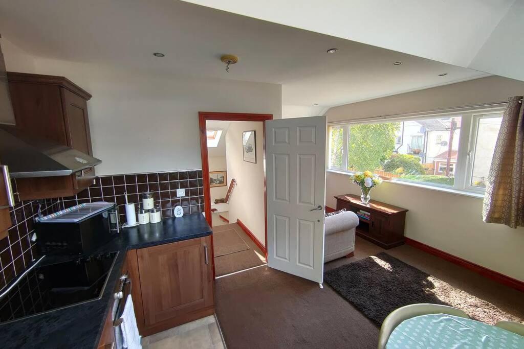 Bt 9 Granny Flat & Walled Garden * Belfast