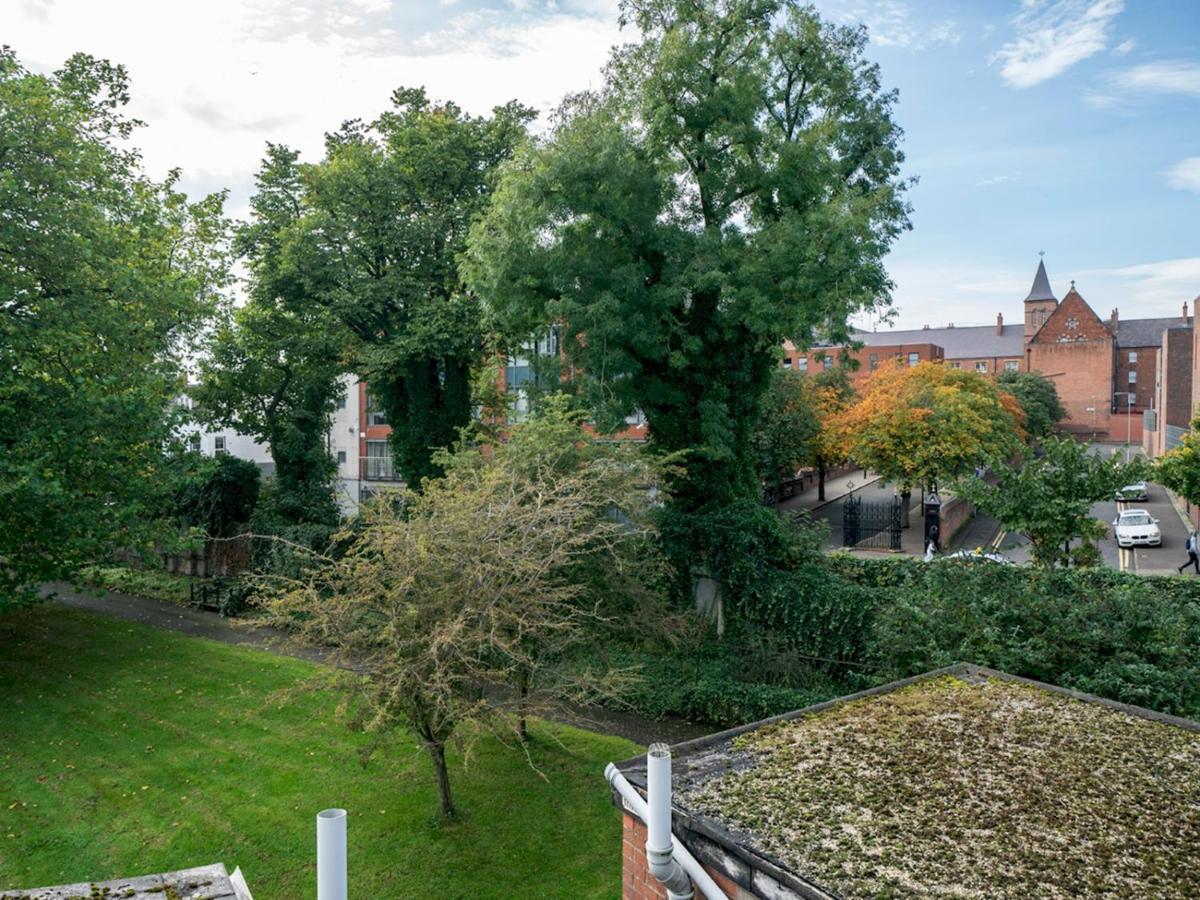 Holiday home Pass The Keys Mccracken's Townhouse - 10 Min Walk To Centre Belfast
