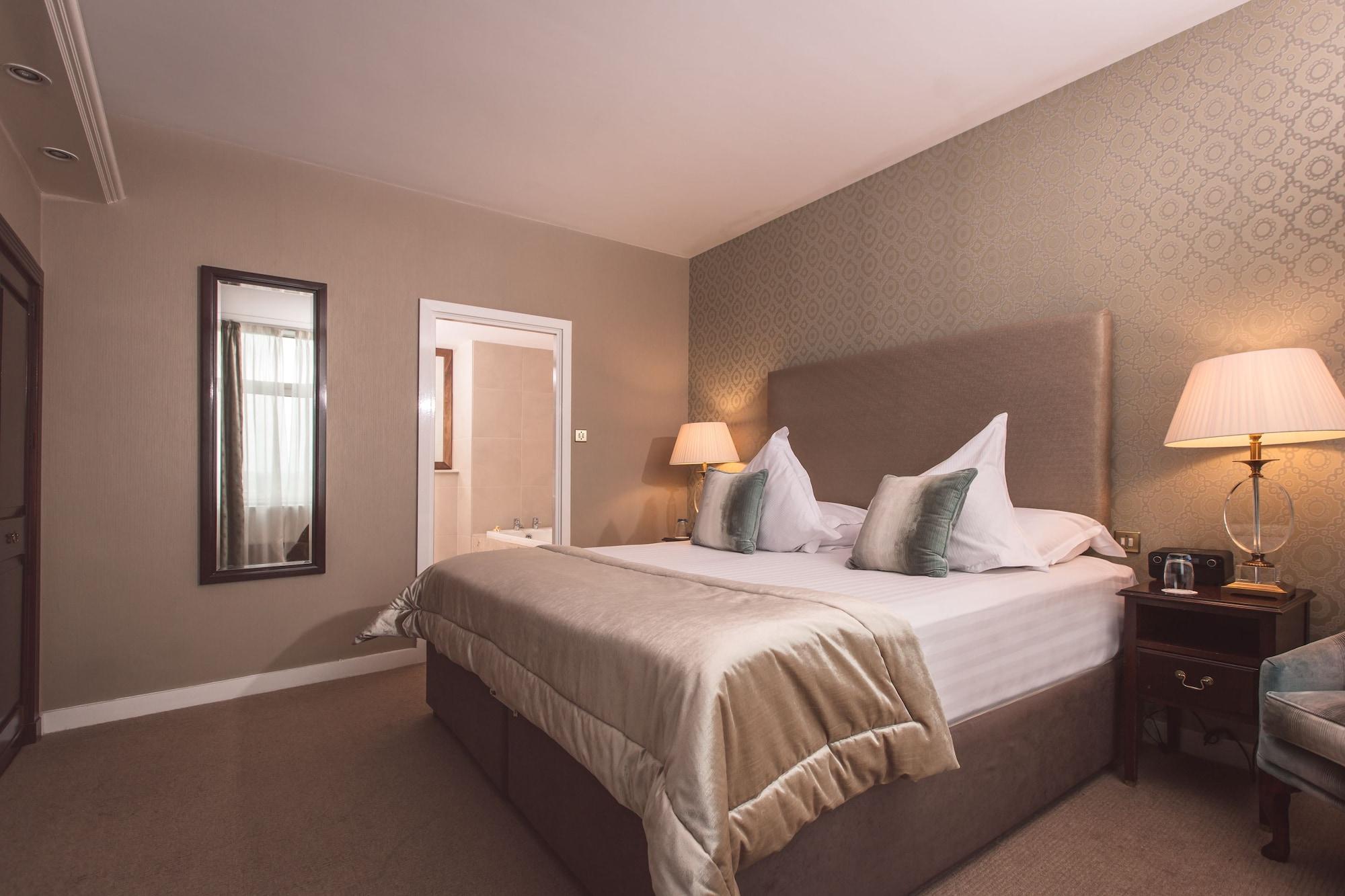 Europa 4* Belfast