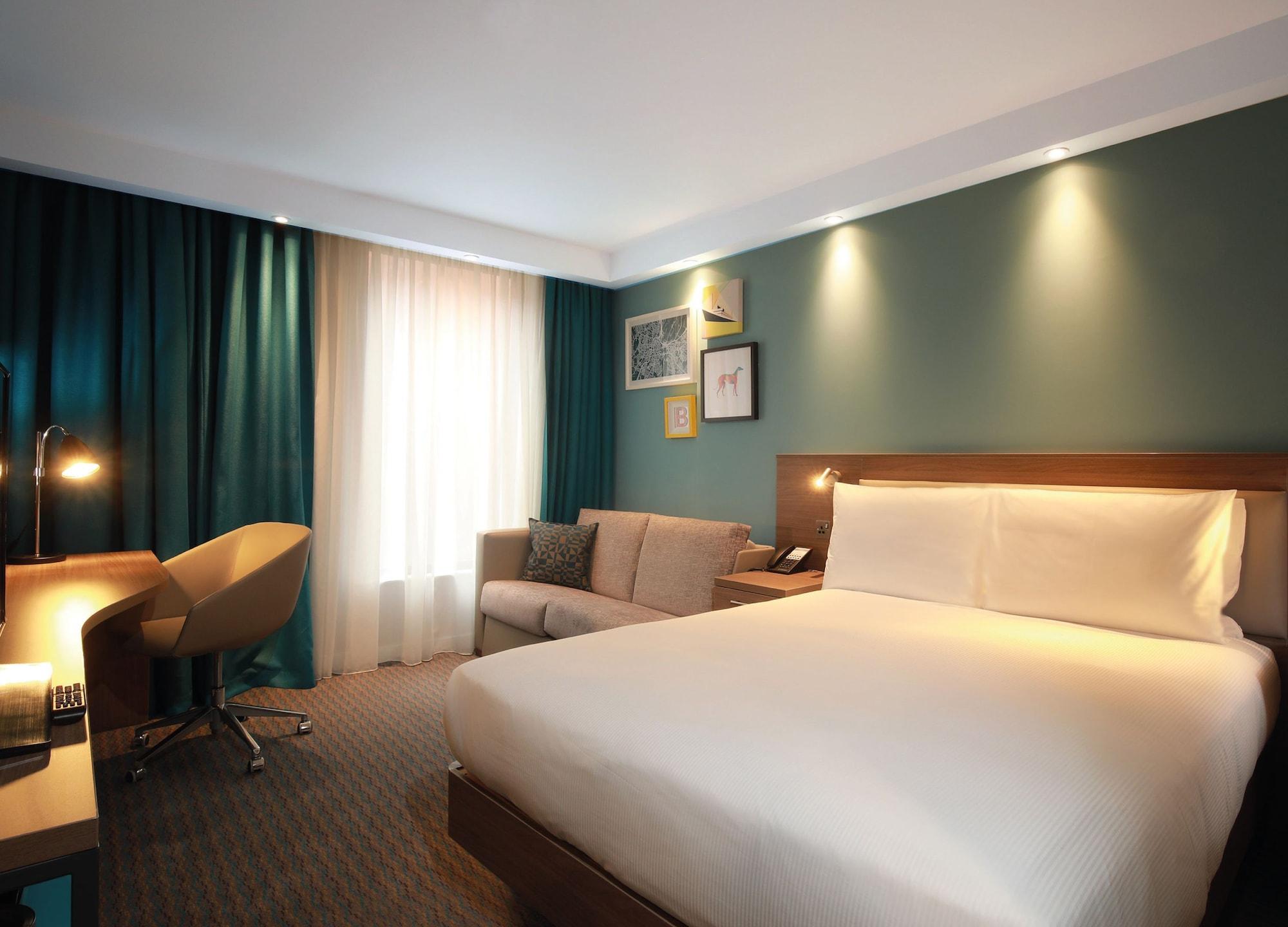 Hampton By Hilton Centre 4*