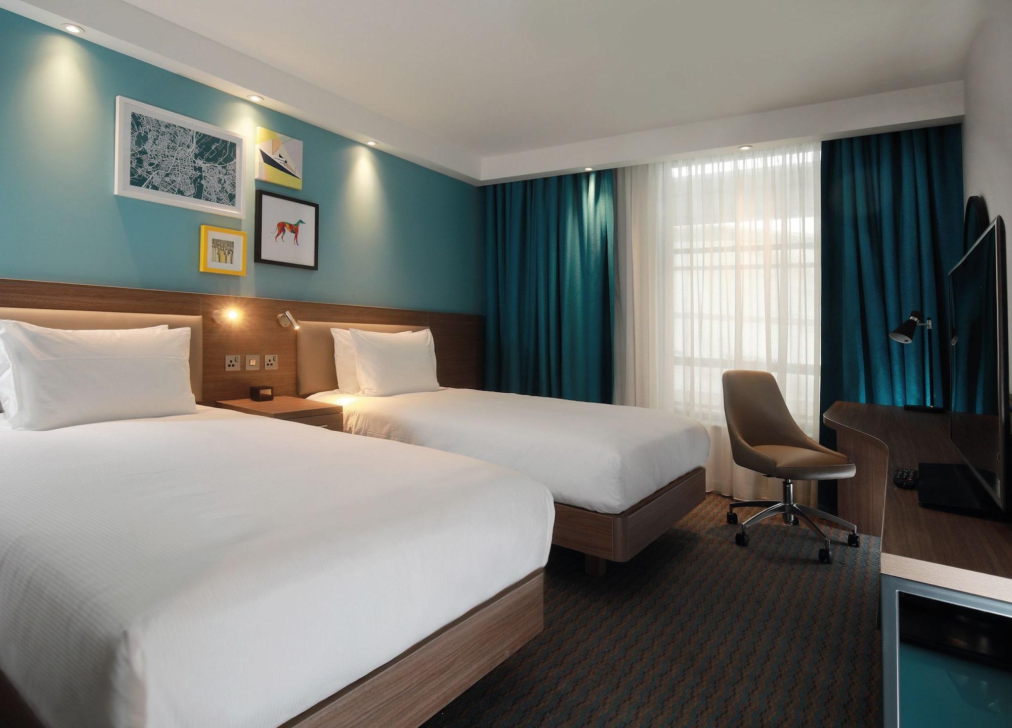 Hampton By Hilton Centre Hotel 4*