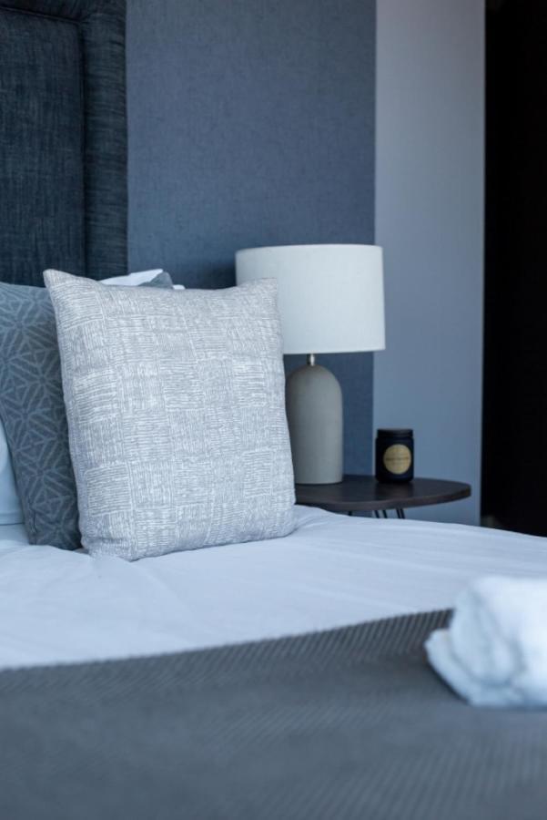 Best City Views, Sleeps 6, Fabulous Interiors *
