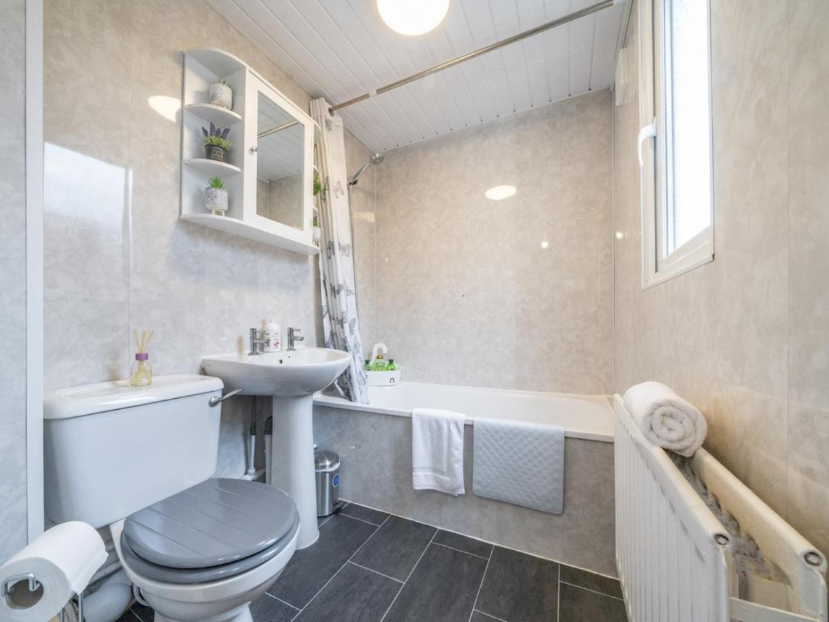 Pass The Keys Fab 2br Centre Local Feel Holiday home Belfast