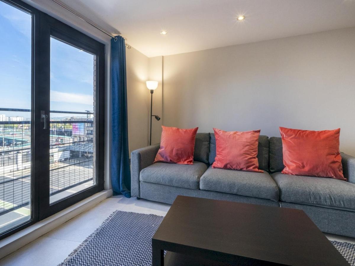Apartment Pass The Keys Stunning 1br In No 1 Location With Free Parking *