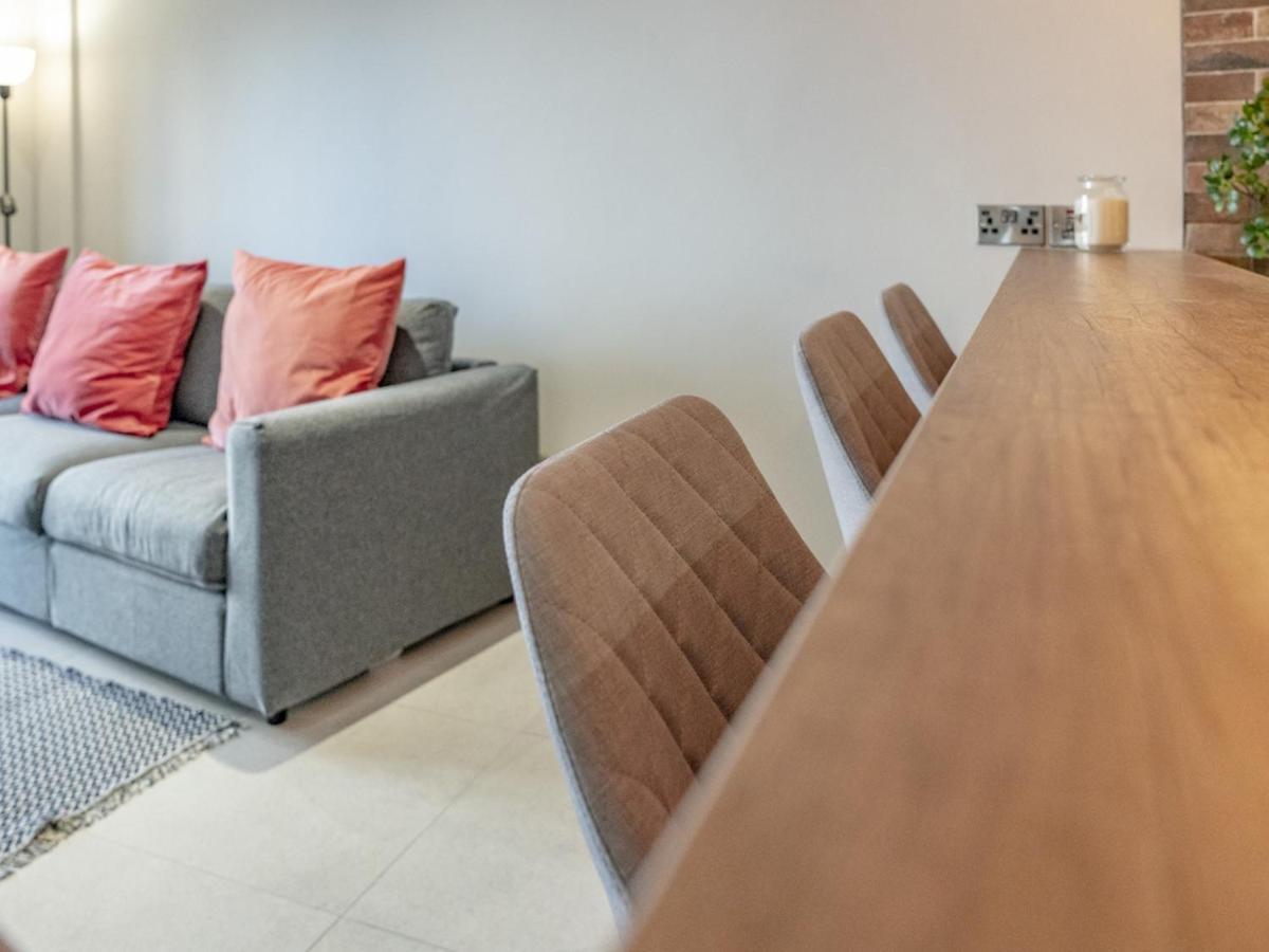 Apartment Pass The Keys Stunning 1br In No 1 Location With Free Parking Belfast