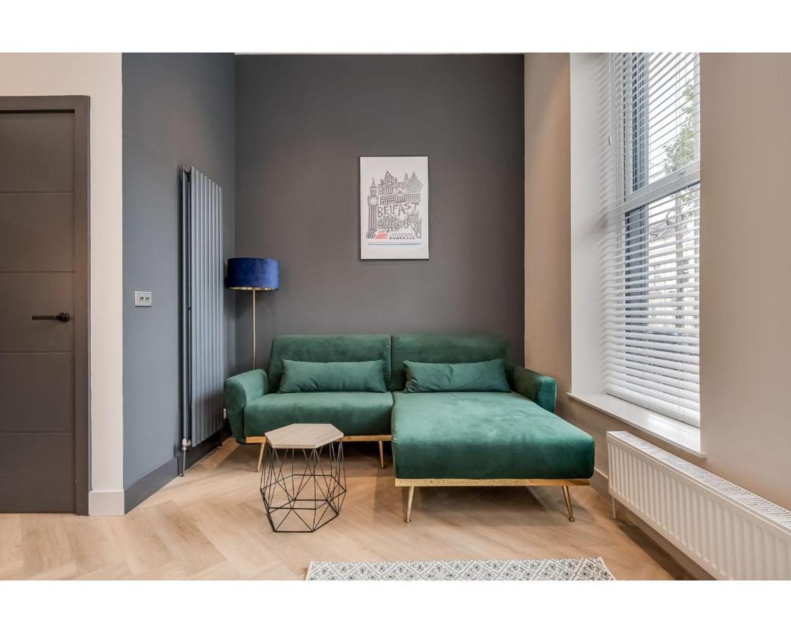 Apartments: Street Apartment *