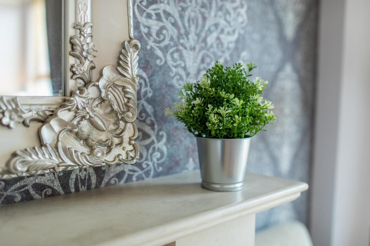 So-lux Guest house Belfast