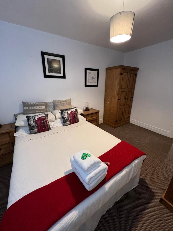 Princes Dock Street Only Bed & Breakfast