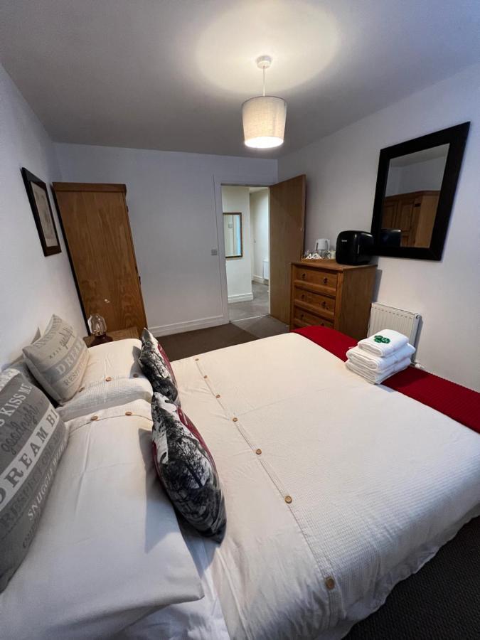 Princes Dock Street Only Bed & Breakfast