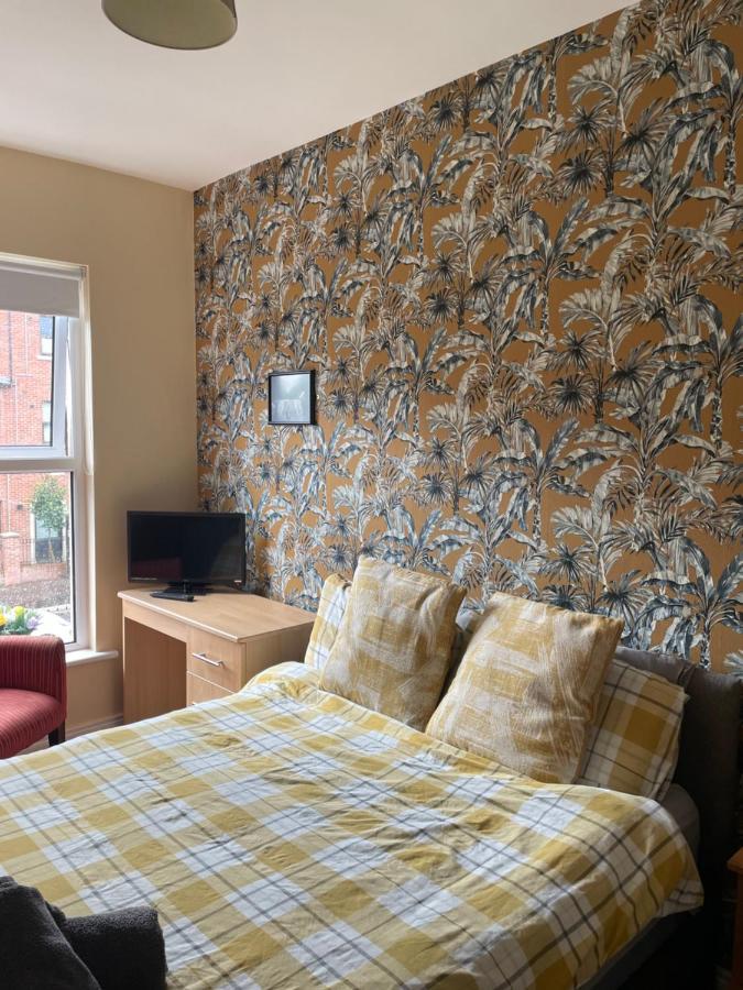 Guest house Lwr Ormeau 4*