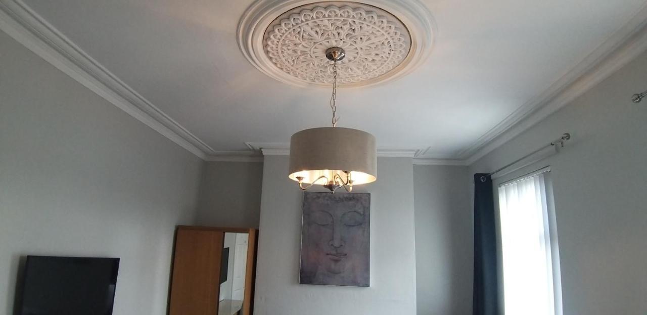 Homestay St. Street Townhouse