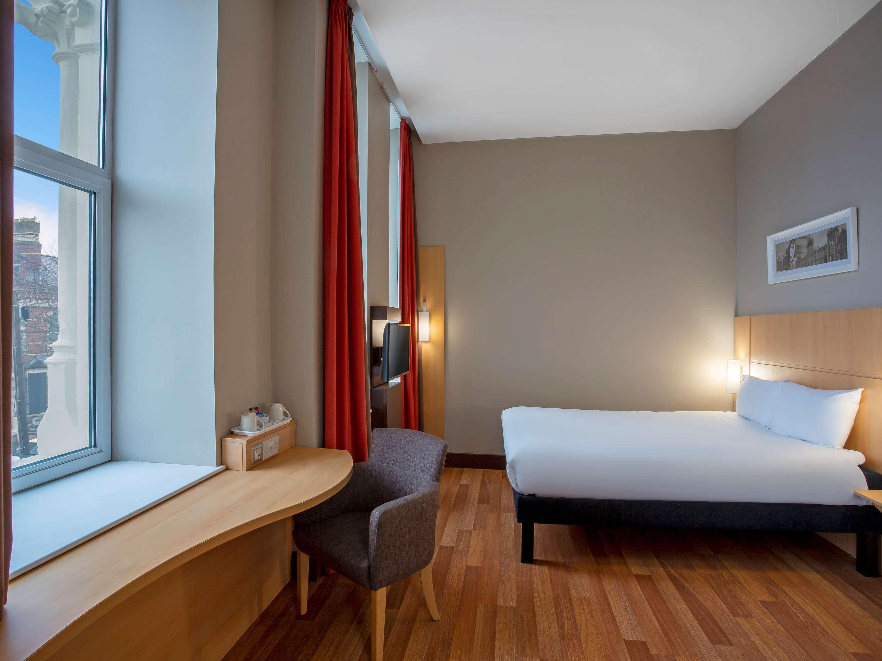 Ibis Queens Quarter Hotel Belfast