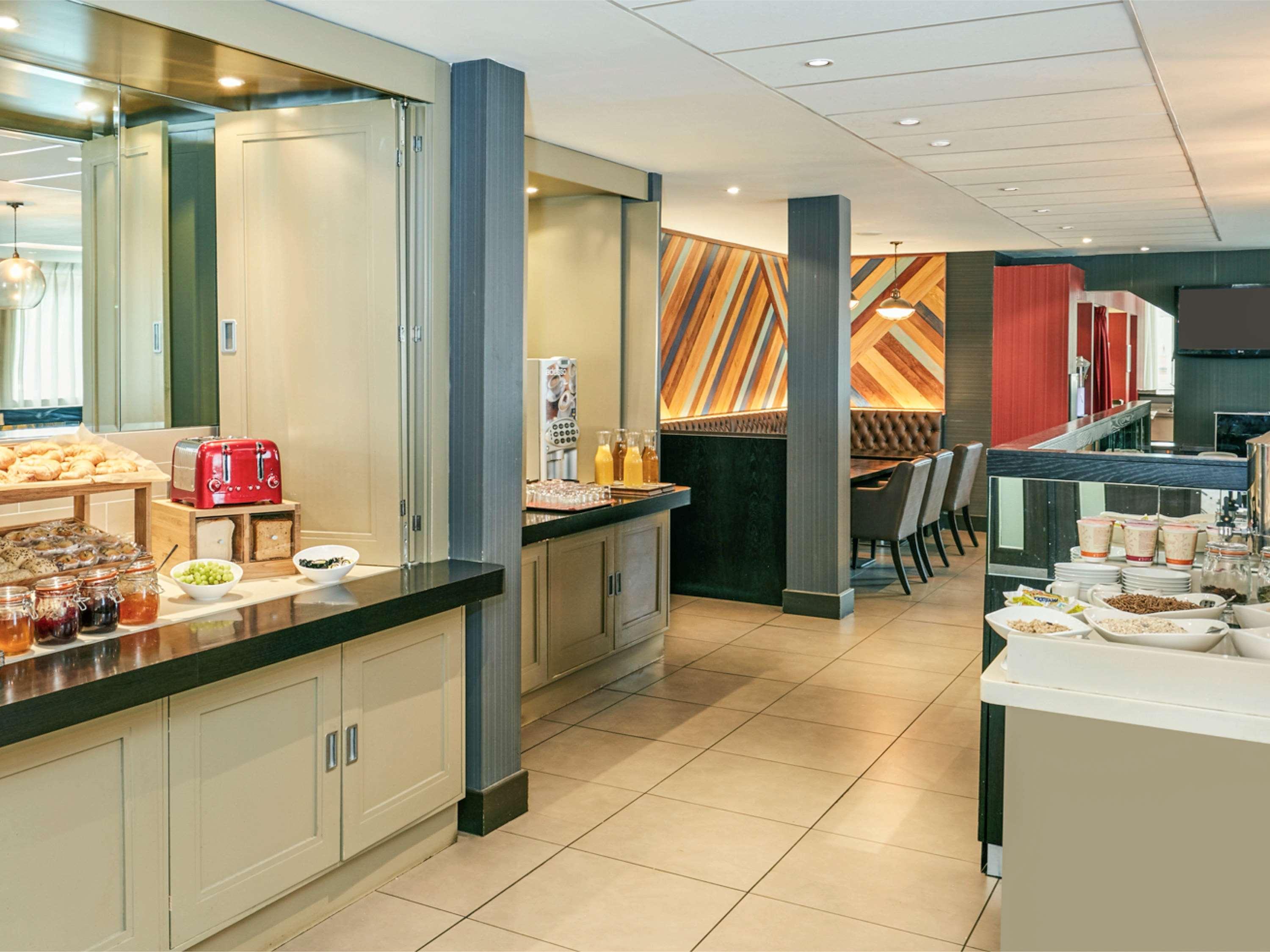 Ibis Queens Quarter 3*