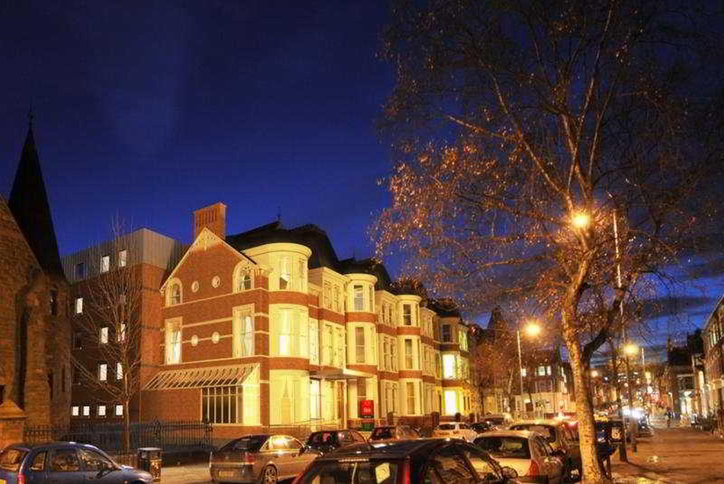 Ibis Queens Quarter 3*