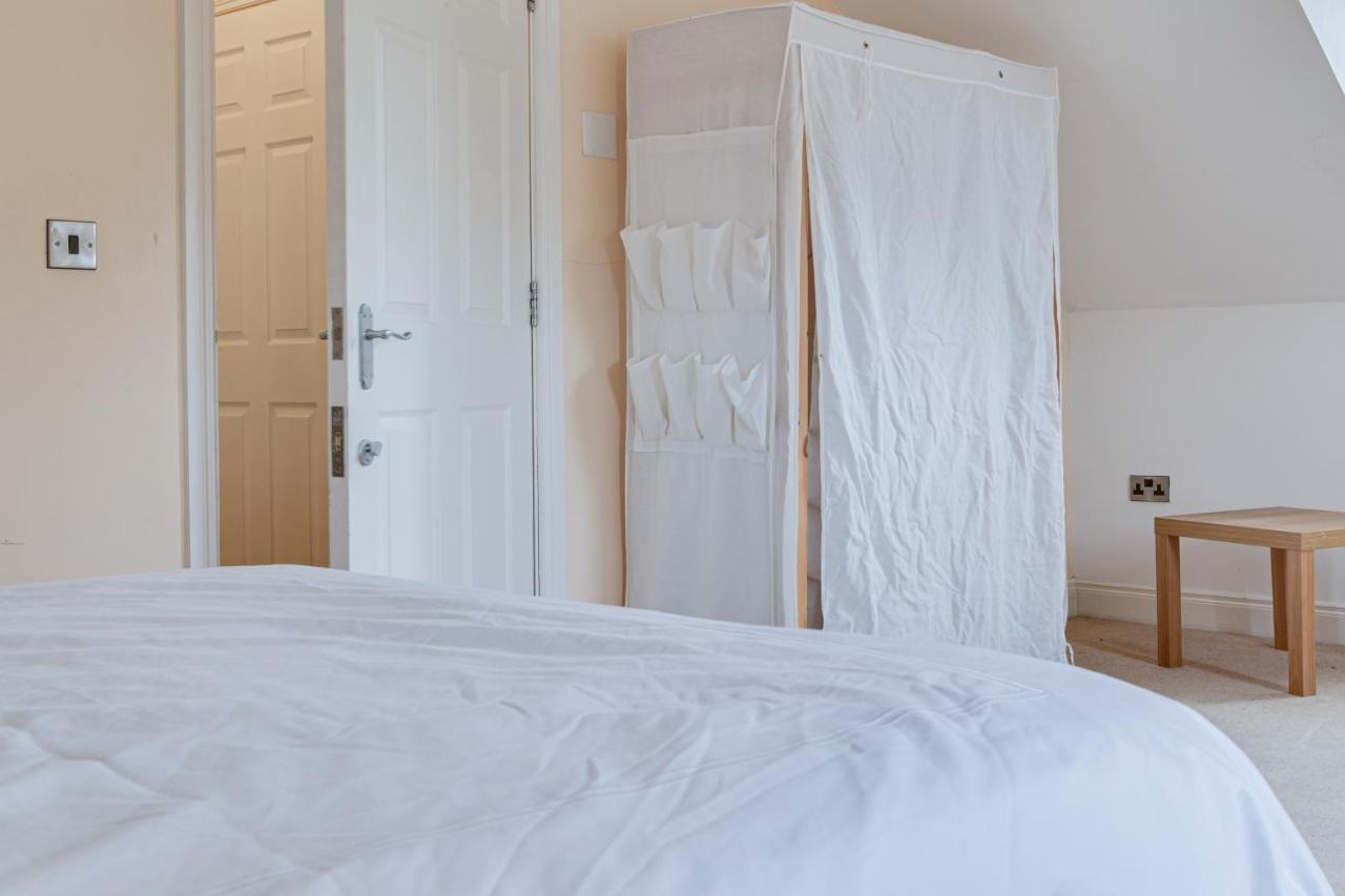 Modern, Luxury Suites With Private Bathrooms Close To Centre