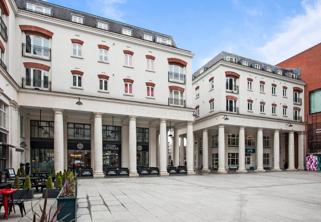 Saint Annes Square - Luxury One Bedroom Apartment, Centre Apartment