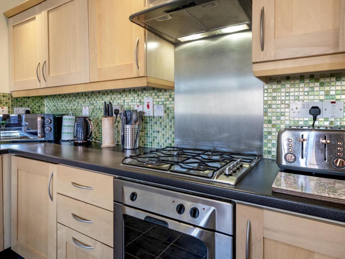 Pass The Keys Stunning 2br With Balcony Next To Queens Uni * Belfast