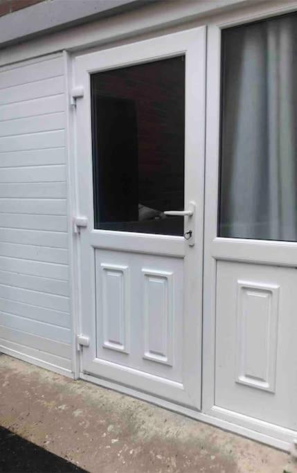 Holiday home Private Room, En-suite & Own Access Belfast