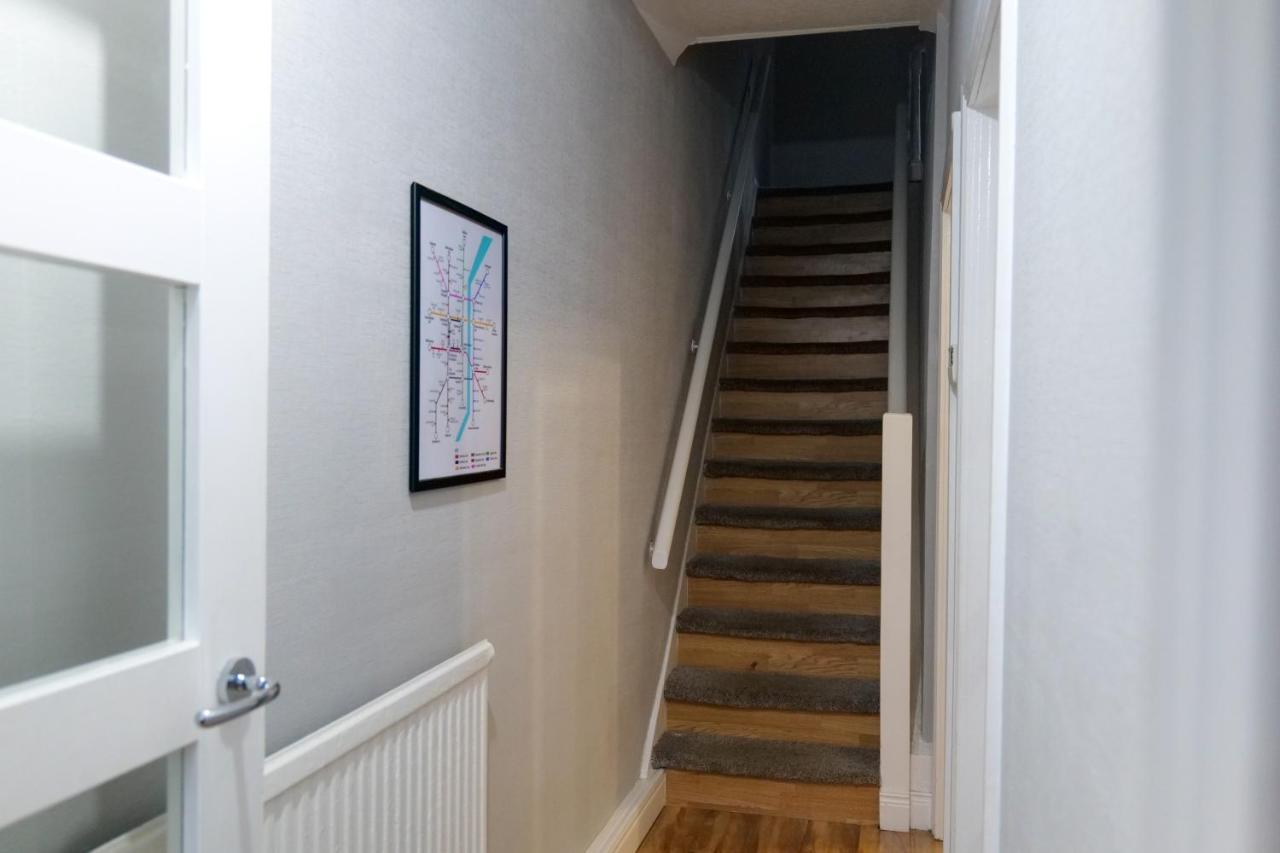 Broadway Belfast! Location! Sleeps 6! Apartment Belfast