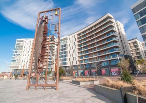 Stylish And Smart Two Double Bedroom Apartment Belfast