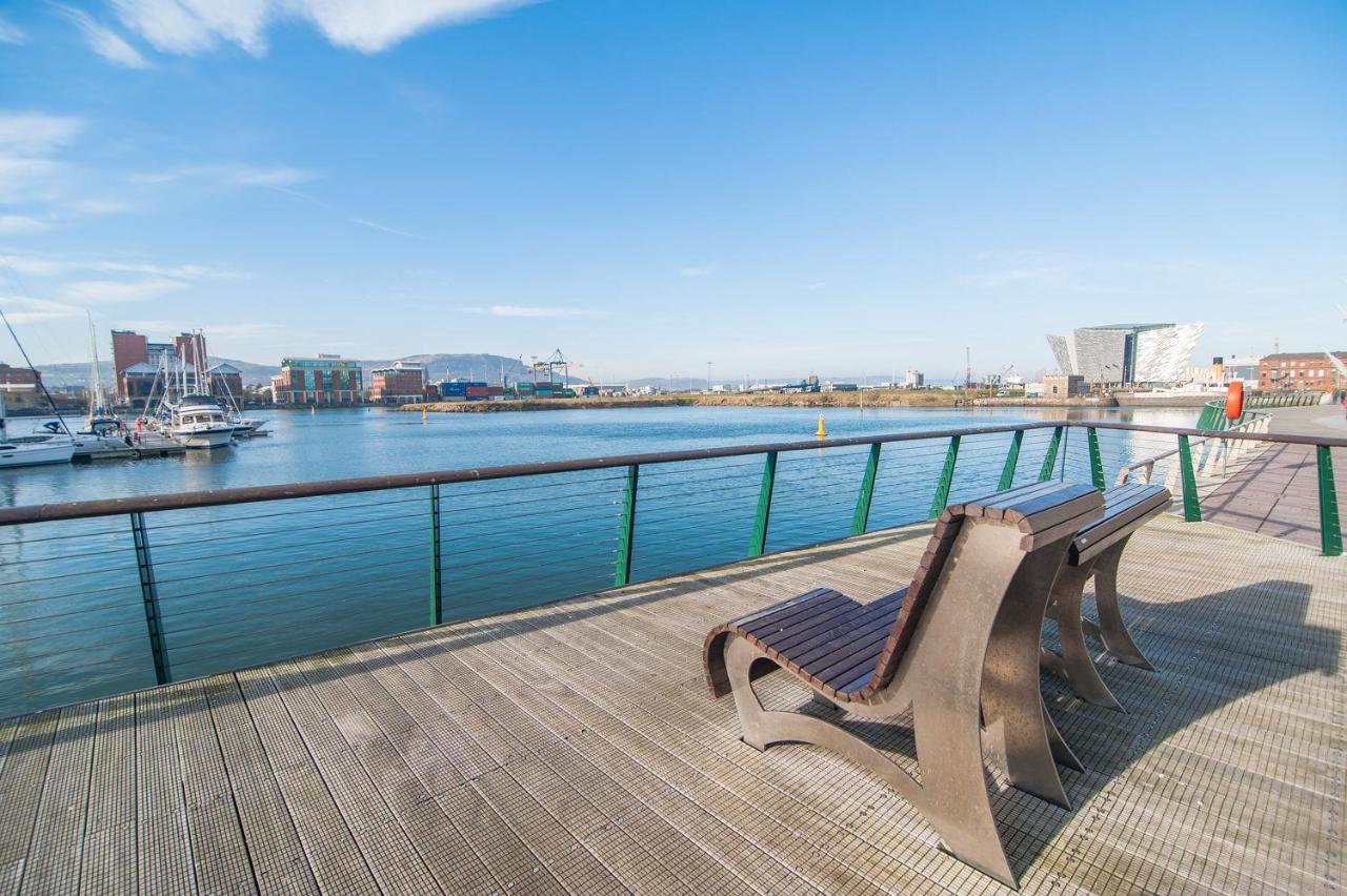 Stylish And Smart Two Double Bedroom Apartment *