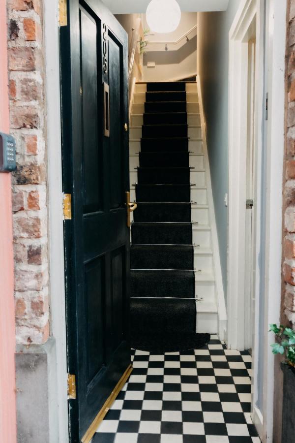 Self Catering 3 Bedroom Town House * Belfast
