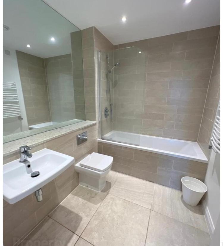 Stylish And Smart Two Double Bedroom Apartment