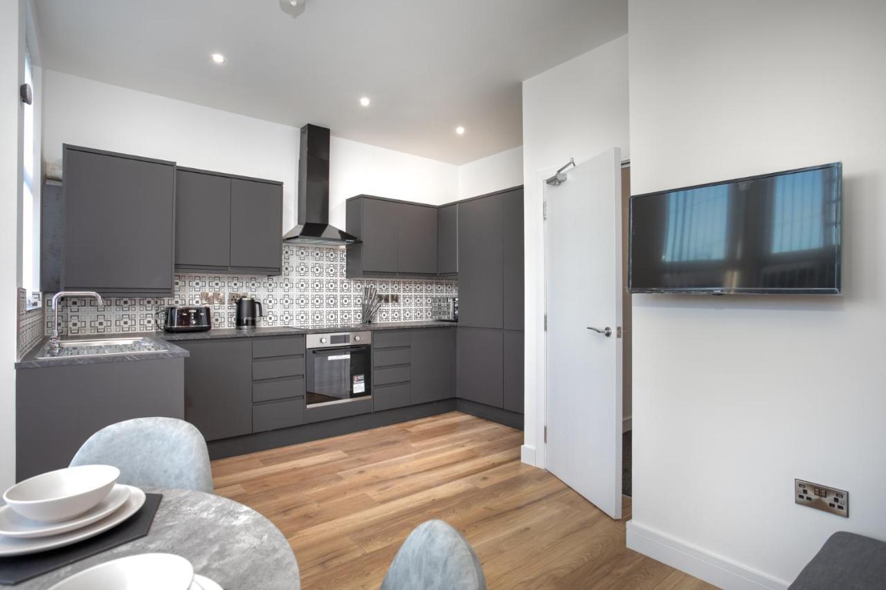 Avenue Apartment *