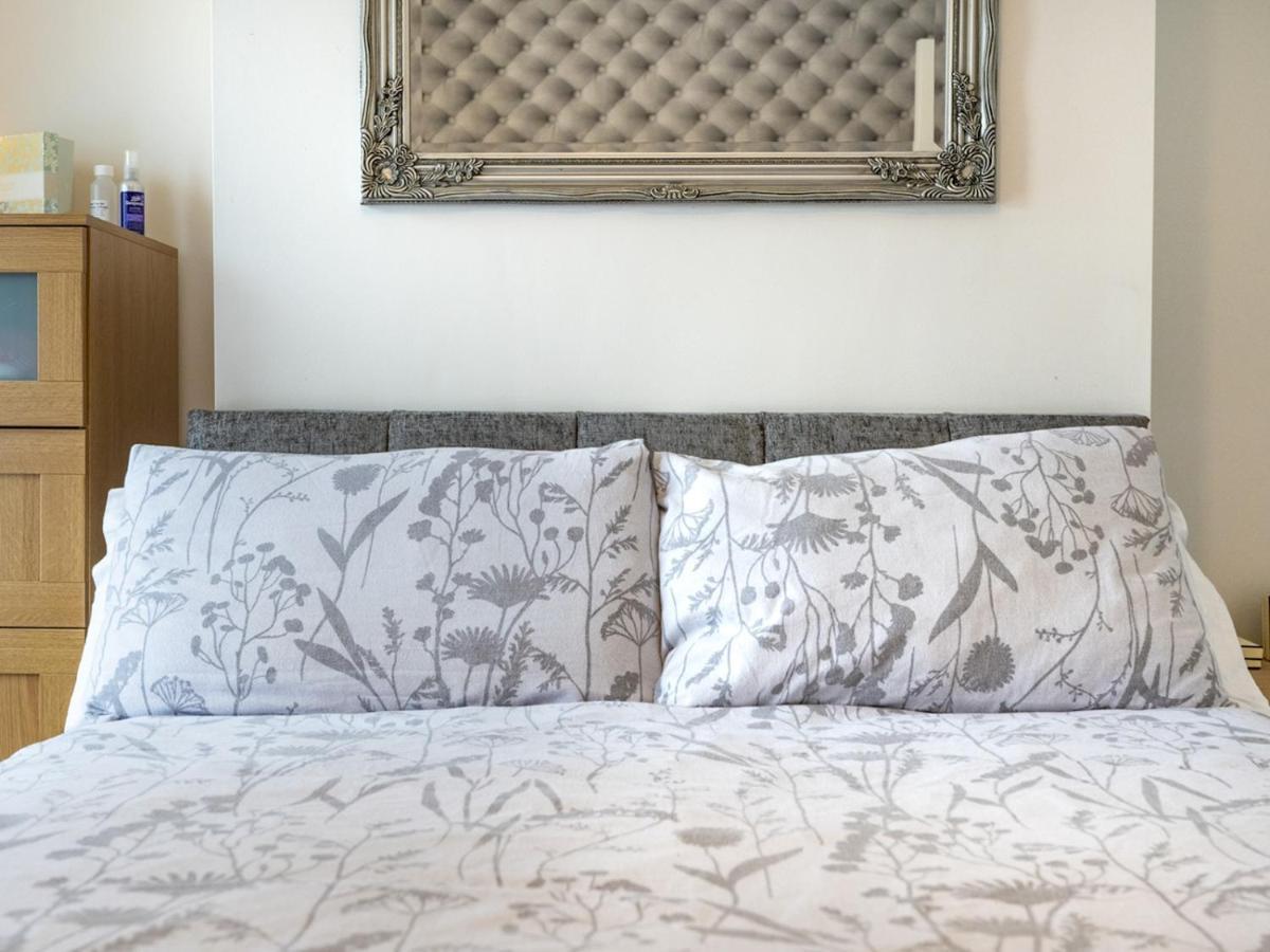 Holiday home Pass The Keys Lovely 2br Terrace House Ormeau Park Area Belfast