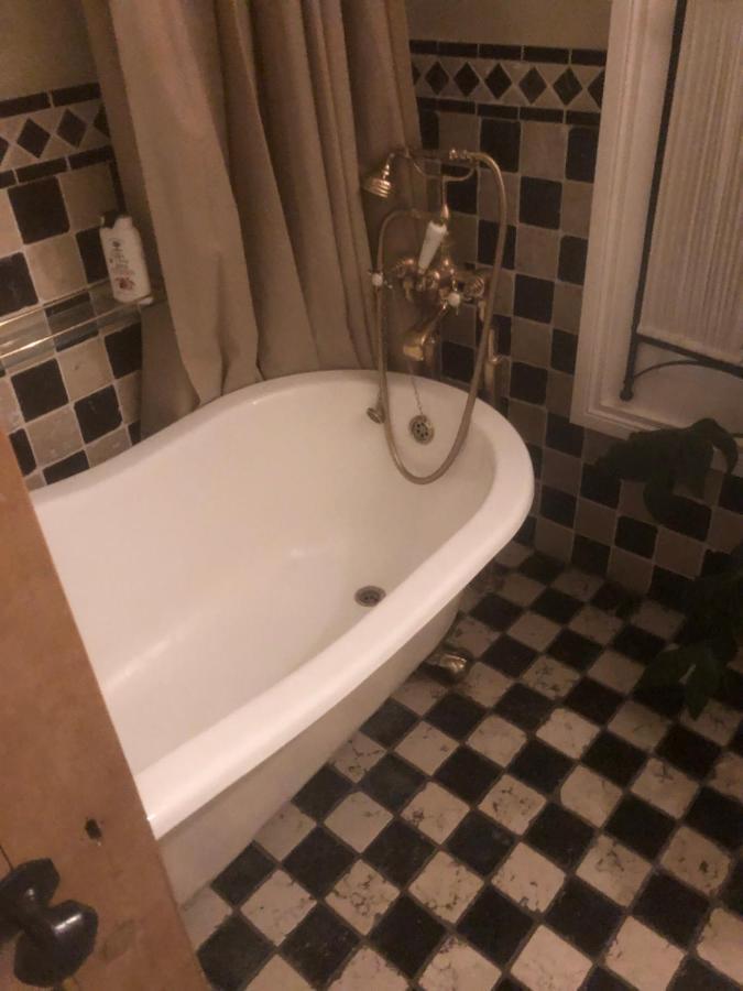 Victorian Elegance In * Belfast