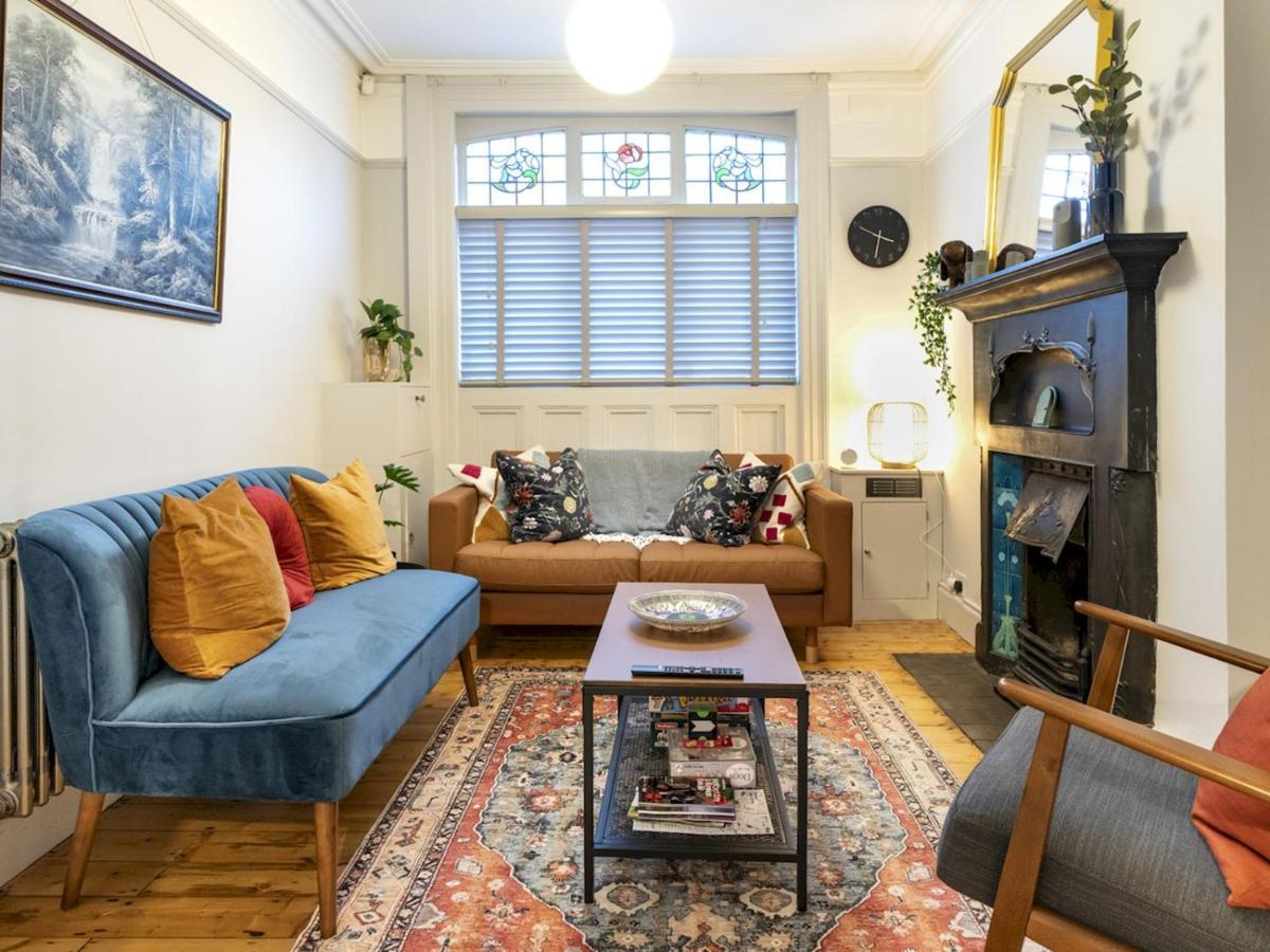 Pass The Keys Exquisite 3 Floor Townhouse Perfect Location