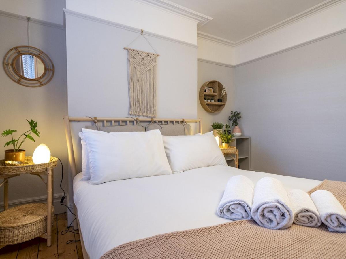Pass The Keys Exquisite 3 Floor Townhouse Perfect Location *