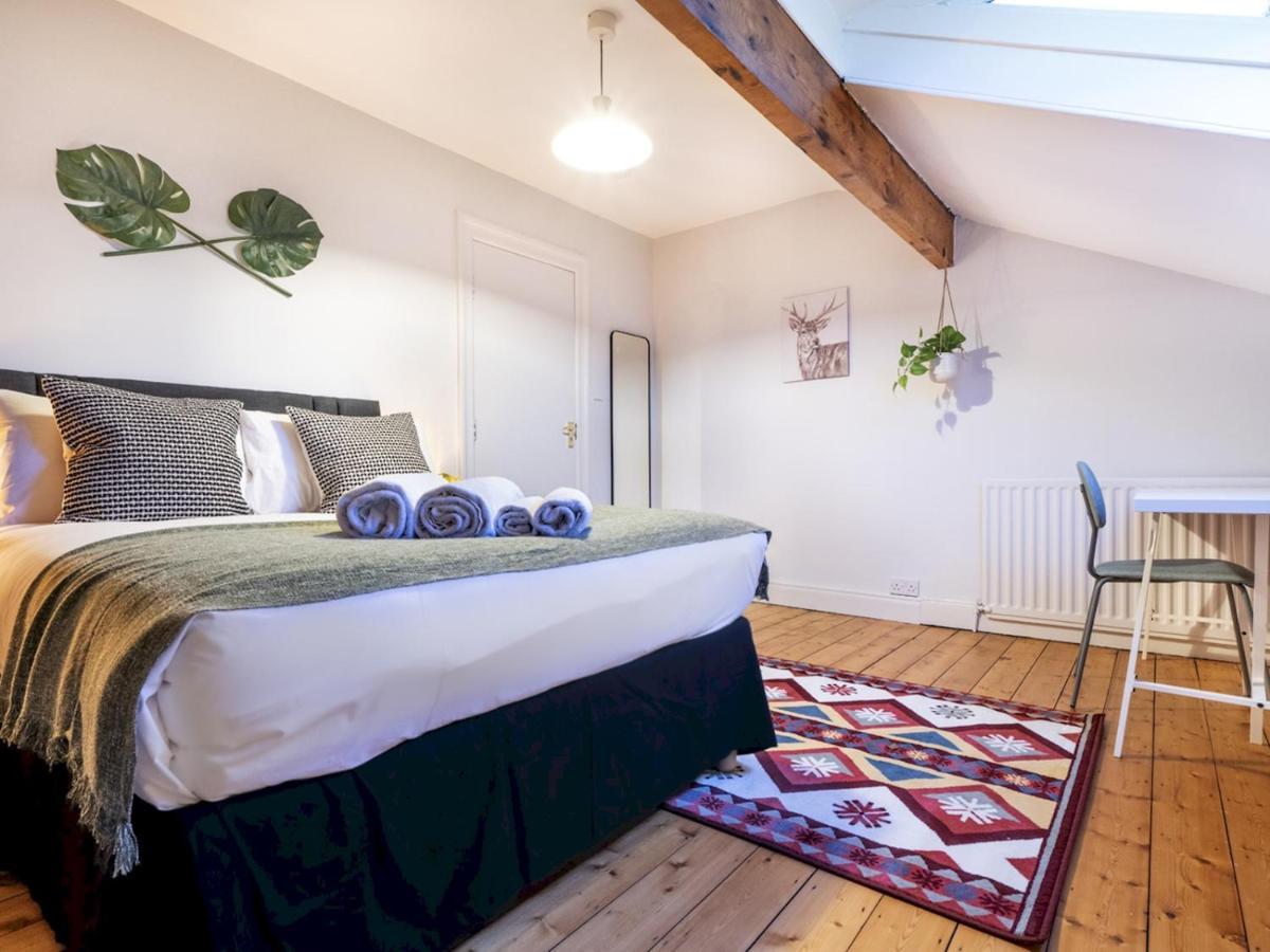 Holiday home Pass The Keys Exquisite 3 Floor Townhouse Perfect Location Belfast