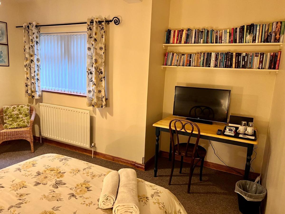 Bed & Breakfast Ashfield 3*