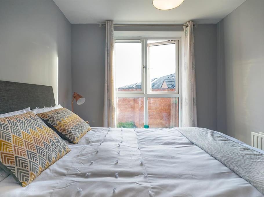 Apartment Lovely 2 Bedroom At Ormeau Park W/ Free Parking Belfast